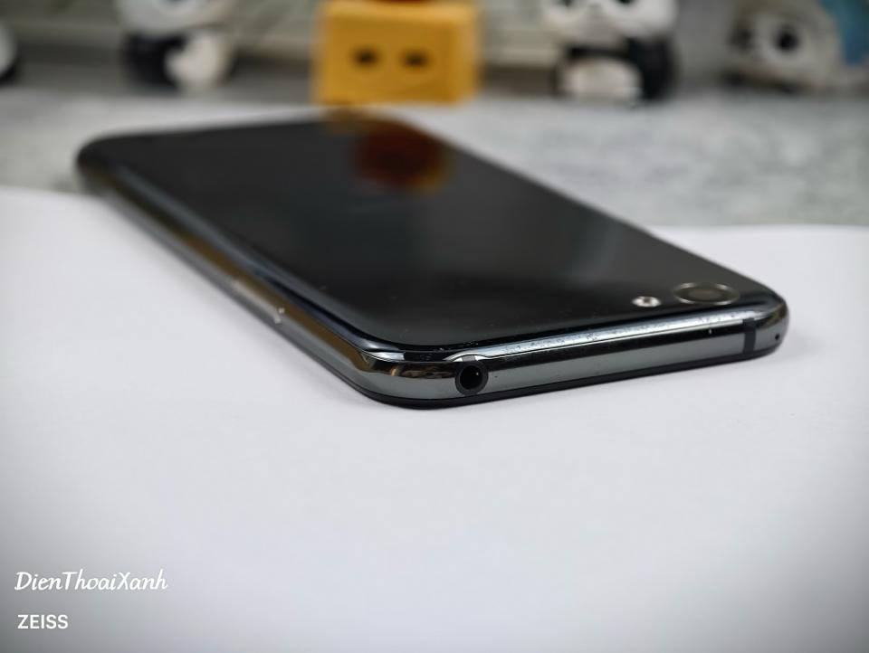 Sharp Aquos R 4/64G - 61070-duoc-ban-tai-Điện Thoại Xanh