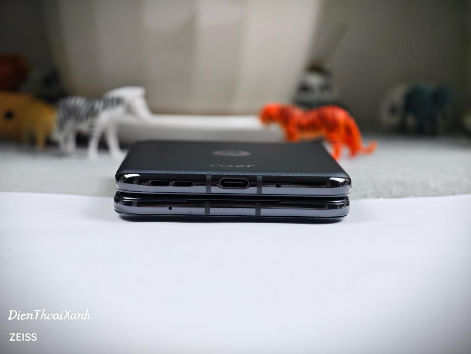 Moto Razr 40 Ultra 8/256G - 28410-duoc-ban-tai-Điện Thoại Xanh