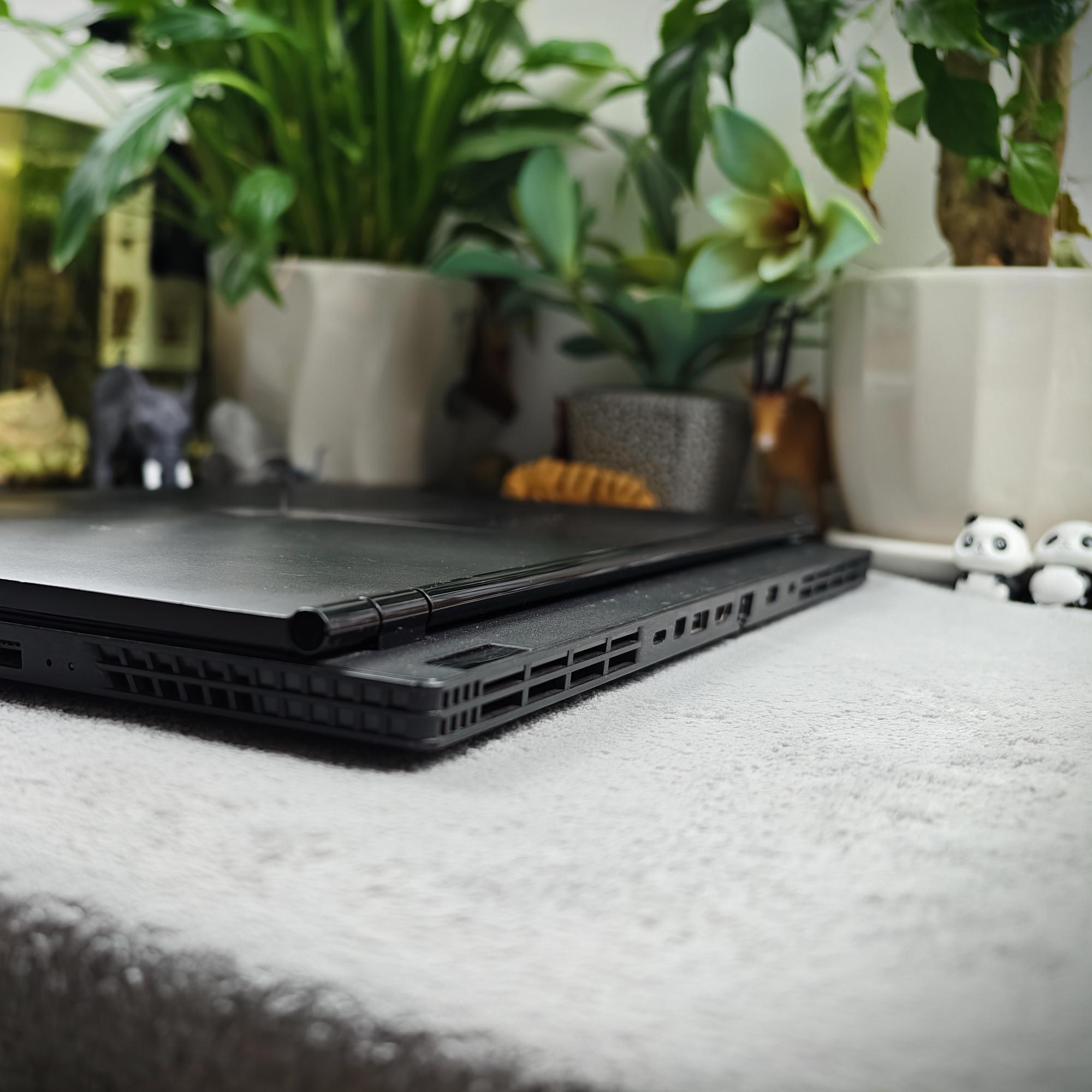 Lenovo Legion Y7000 2018 8/512G - 8FGXR-duoc-ban-tai-Điện Thoại Xanh