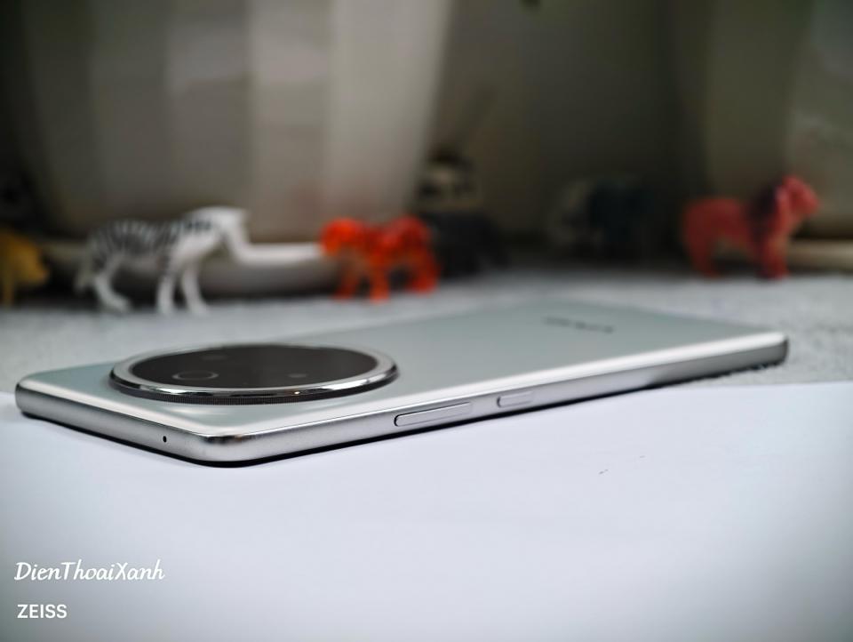 Vivo Y300 Pro 8/128G - 40133-duoc-ban-tai-Điện Thoại Xanh
