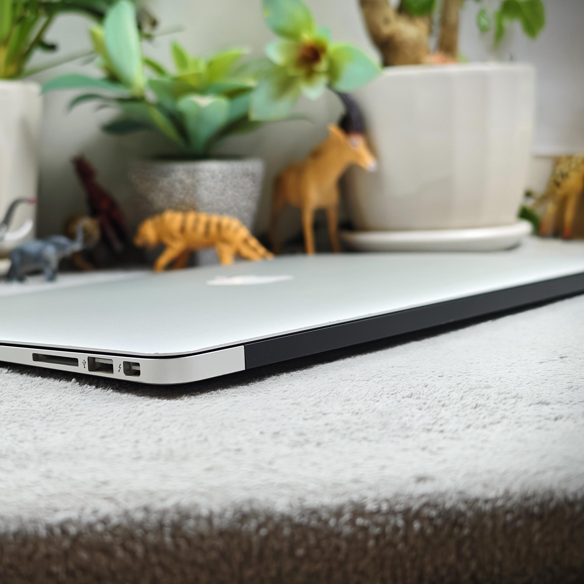 Macbook Air 13 inch 2015 8/128G - XH3QD-duoc-ban-tai-Điện Thoại Xanh
