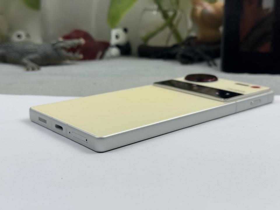 Nubia Z70 Ultra 12/256G - 19498-duoc-ban-tai-Điện Thoại Xanh