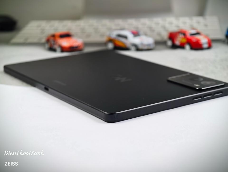 Lenovo Legion Y700 Gen 3 12/256G - V76GH-duoc-ban-tai-Điện Thoại Xanh