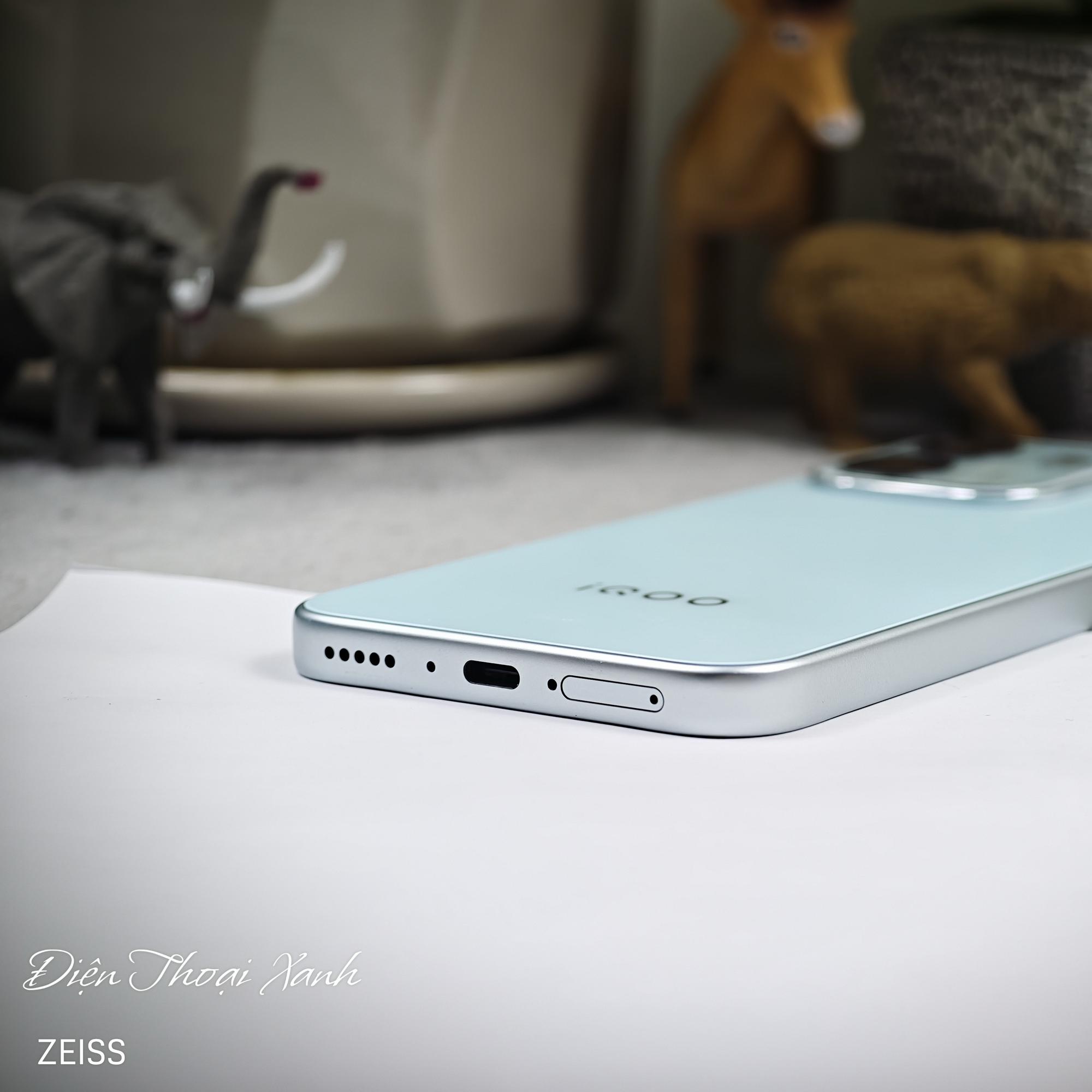 iQOO Z11s 12/256G - 83214-duoc-ban-tai-Điện Thoại Xanh