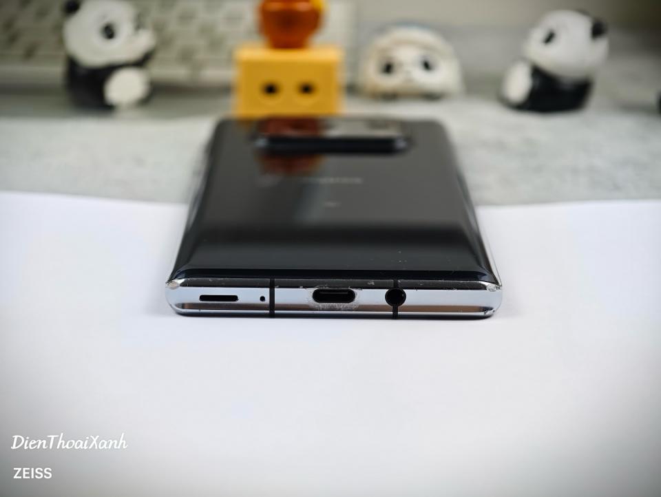Sharp Aquos R6 12/128G - 60701-duoc-ban-tai-Điện Thoại Xanh