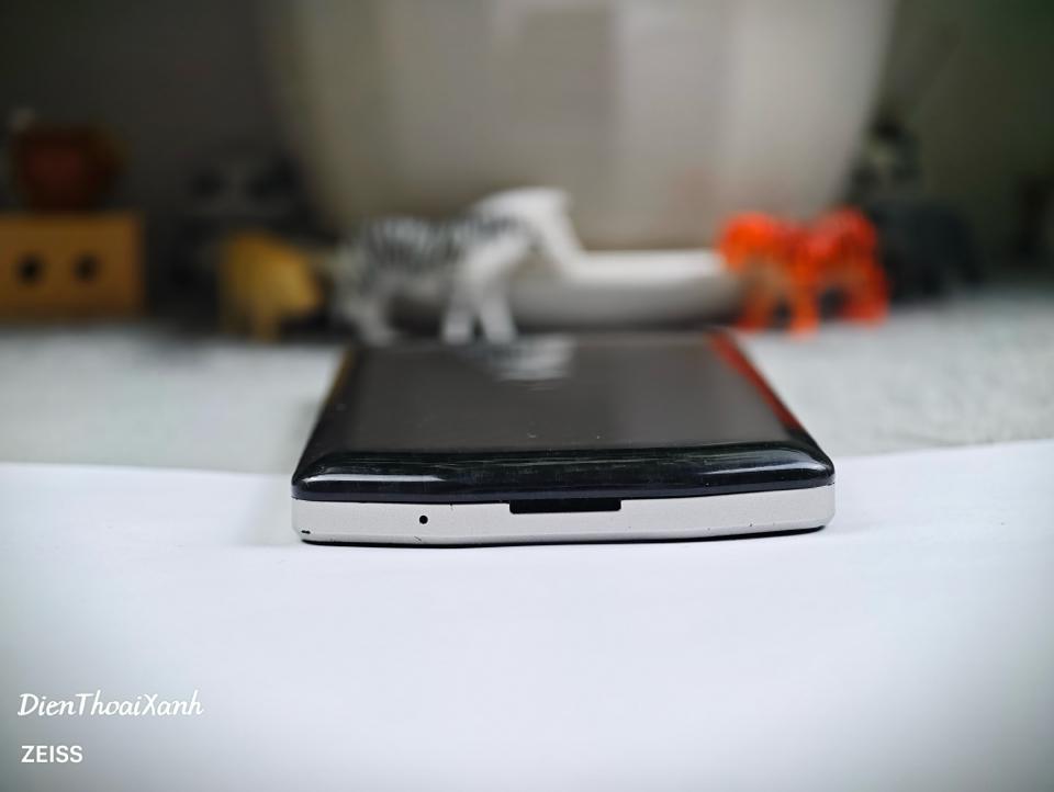 BlackBerry Porsche Design P9983 64G - 11709-duoc-ban-tai-Điện Thoại Xanh