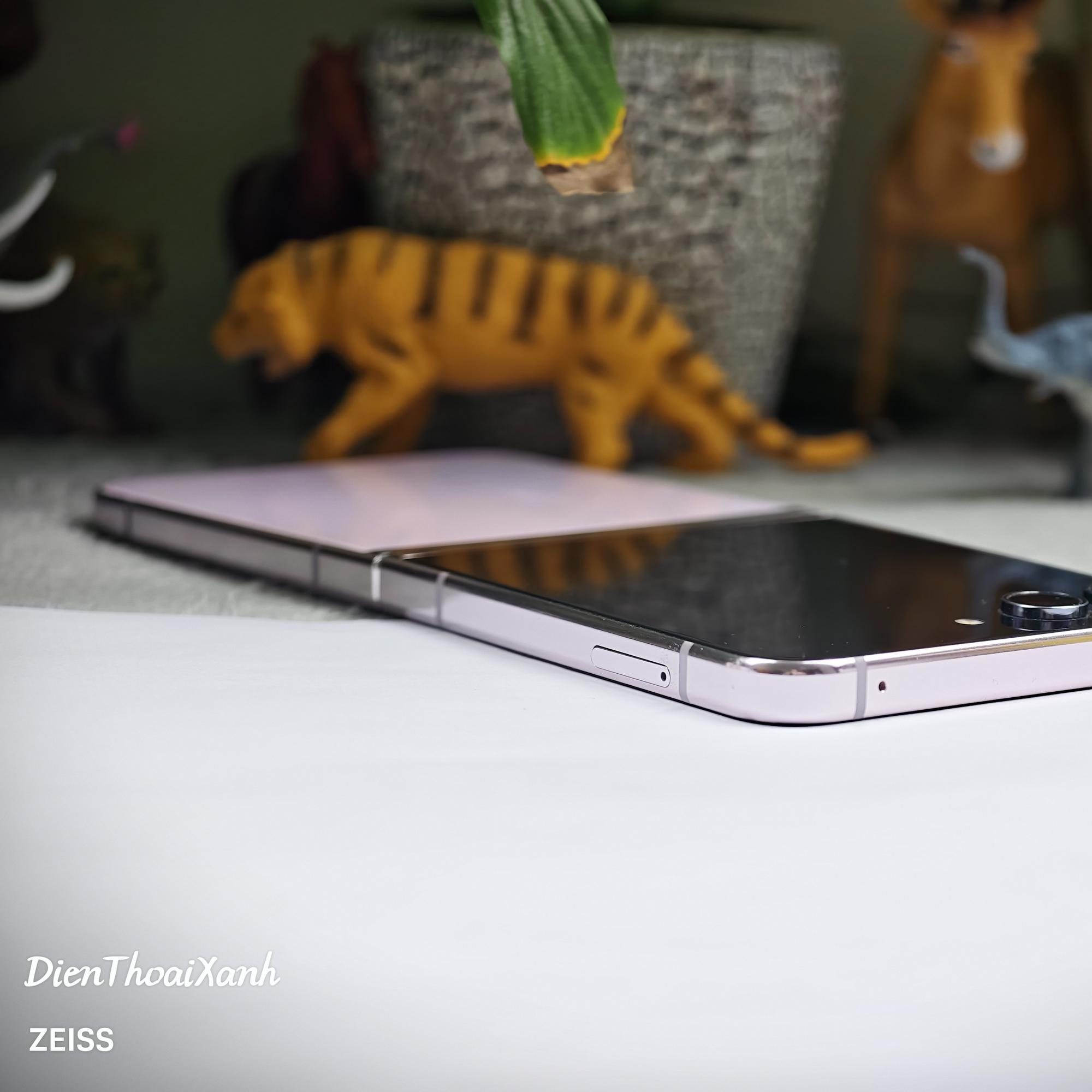 Samsung Galaxy Z Flip5 8/256G - 36492-duoc-ban-tai-Điện Thoại Xanh