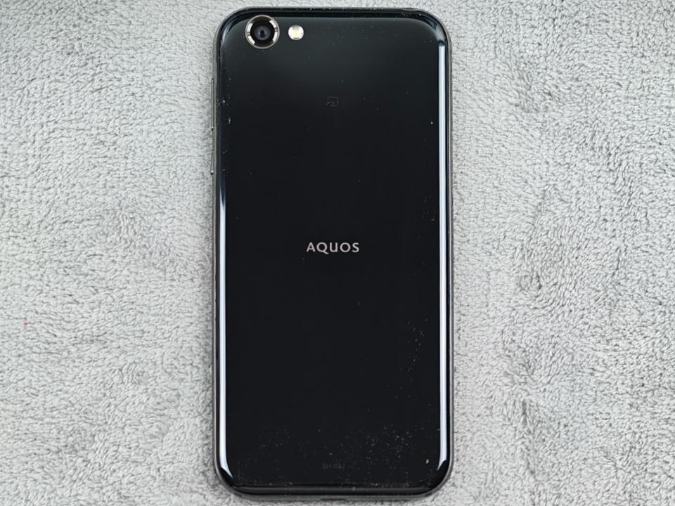 Sharp Aquos R 4/64G - 61070-duoc-ban-tai-Điện Thoại Xanh