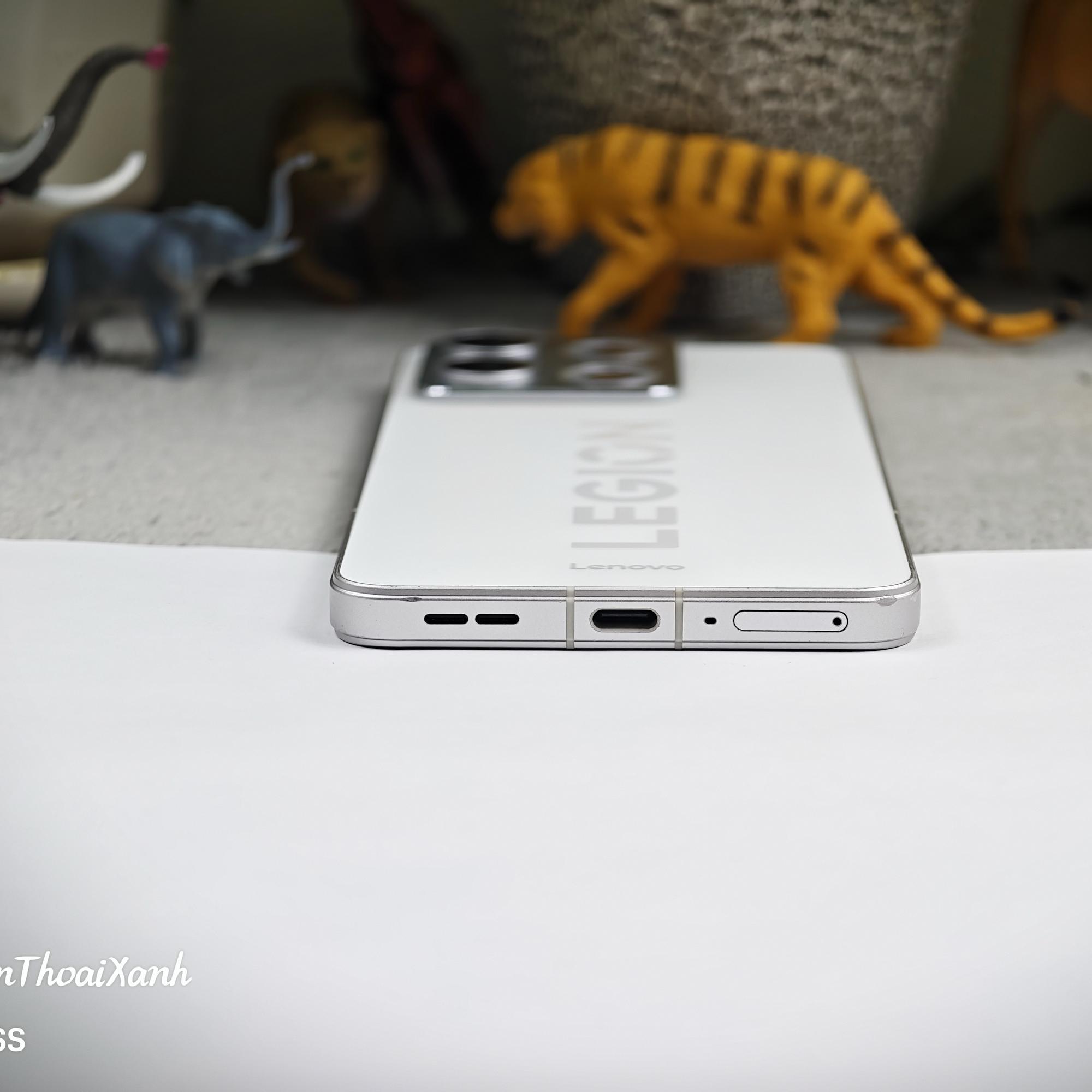 Lenovo Legion Y70 2026 12/256G - 33290-duoc-ban-tai-Điện Thoại Xanh