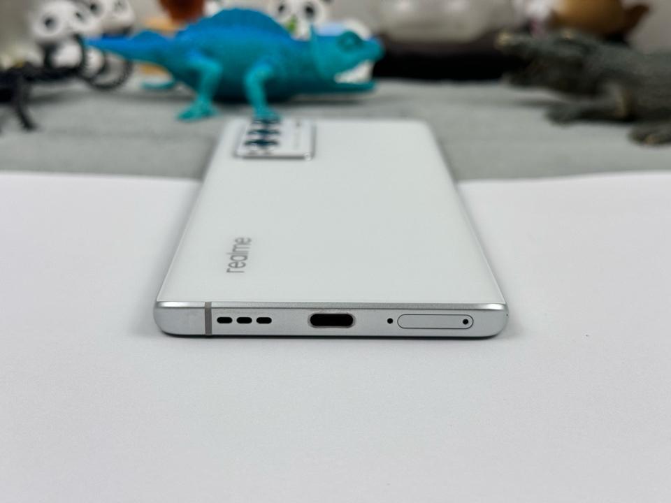 Realme GT Master Explorer Edition 8/128G - 44093-duoc-ban-tai-Điện Thoại Xanh