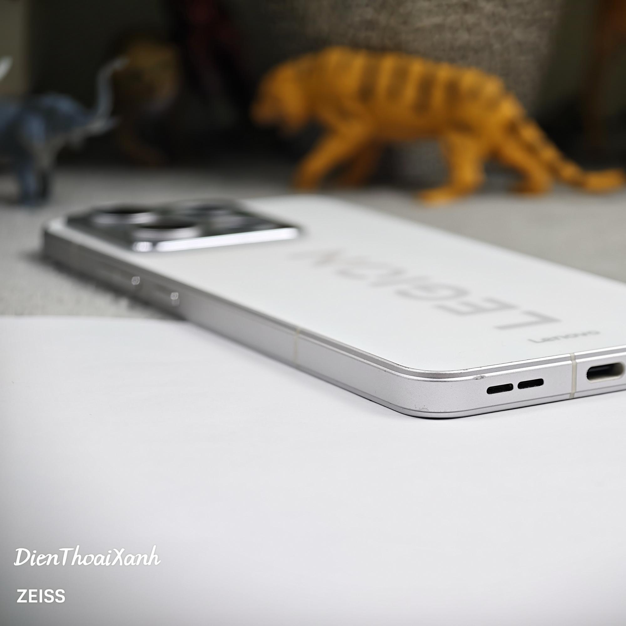 Lenovo Legion Y70 2026 12/256G - 33290-duoc-ban-tai-Điện Thoại Xanh