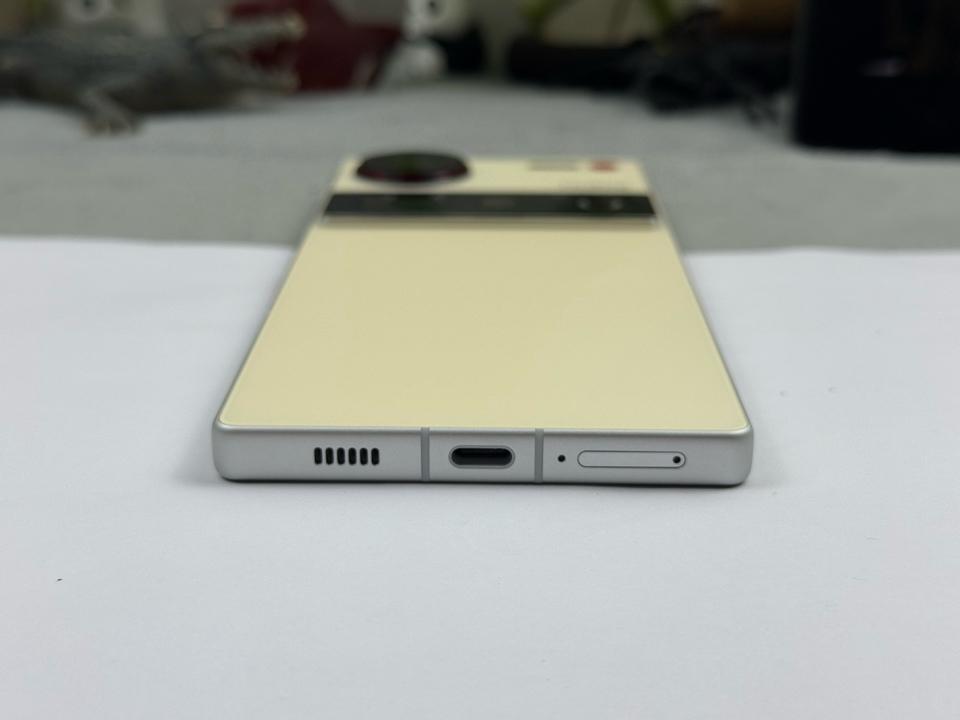 Nubia Z70 Ultra 12/256G - 19498-duoc-ban-tai-Điện Thoại Xanh