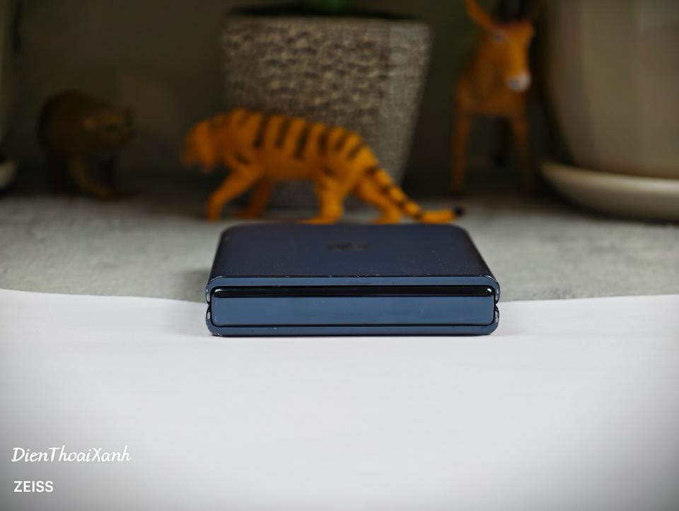 Motorola Razr 50 Ultra 12/256G - 64197-duoc-ban-tai-Điện Thoại Xanh