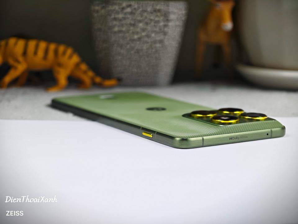 Moto X70 Air 12/256G - 93290-duoc-ban-tai-Điện Thoại Xanh