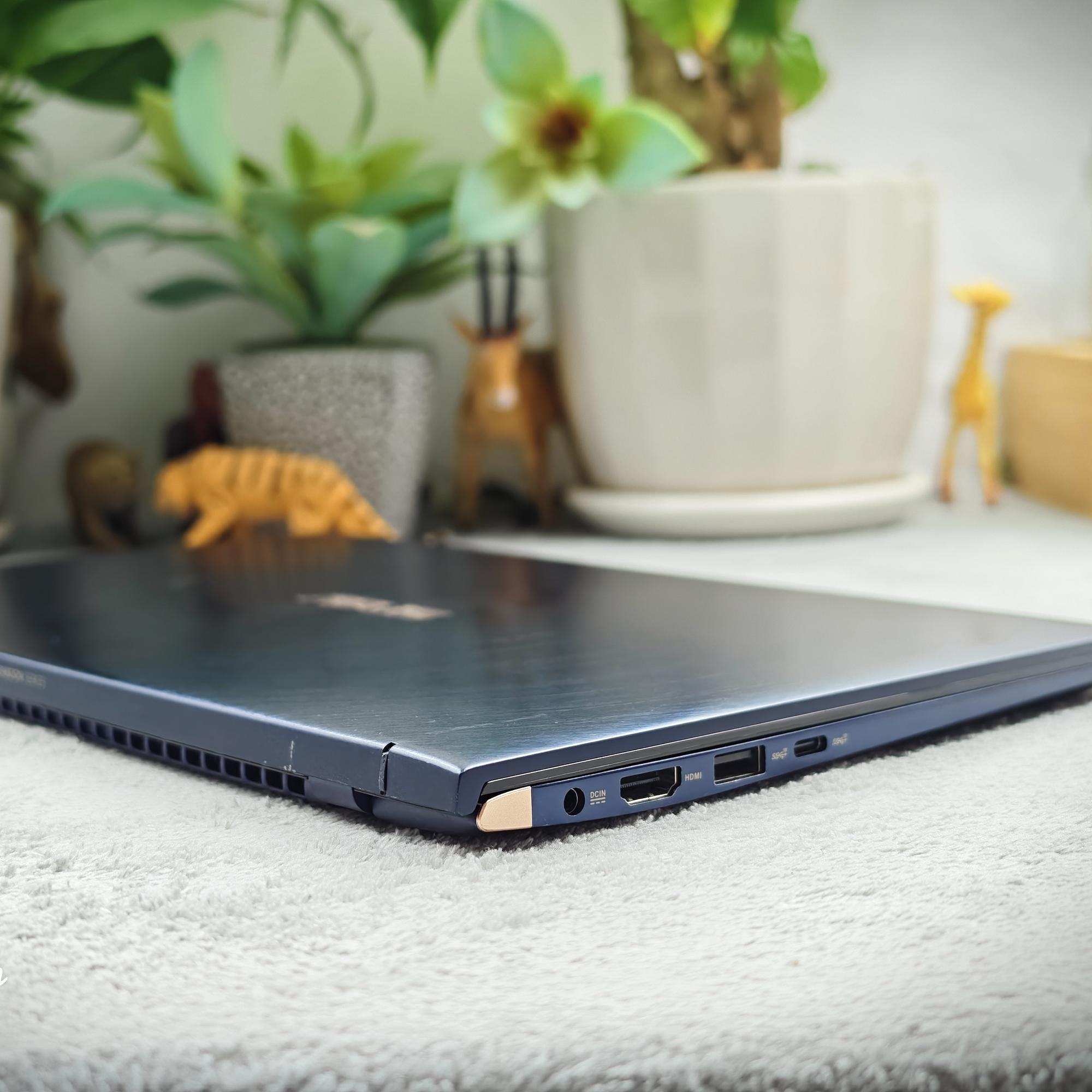 Laptop Asus Zenbook Deluxe 13 8/512G - 5351C-duoc-ban-tai-Điện Thoại Xanh