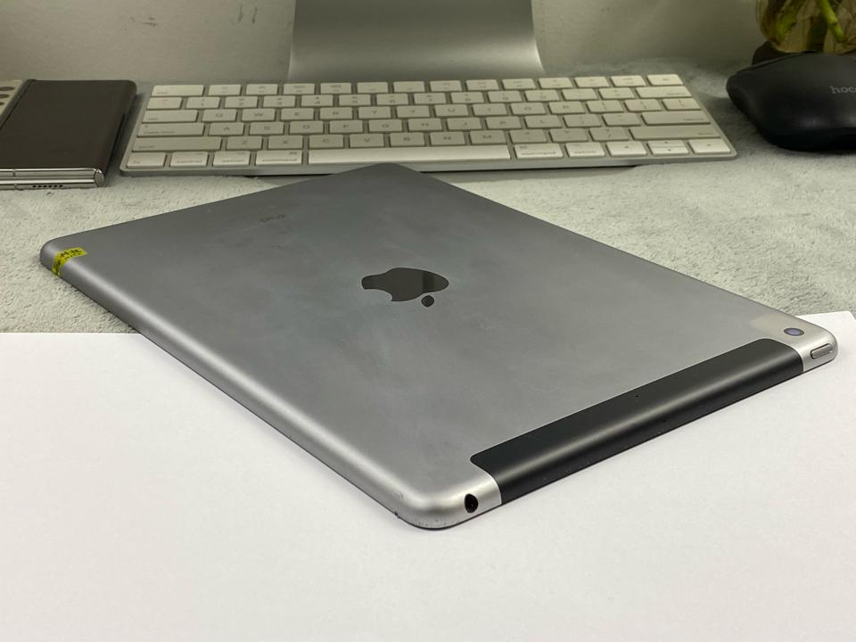 iPad gen 6 32G Wifi + LTE-duoc-ban-tai-Điện Thoại Xanh