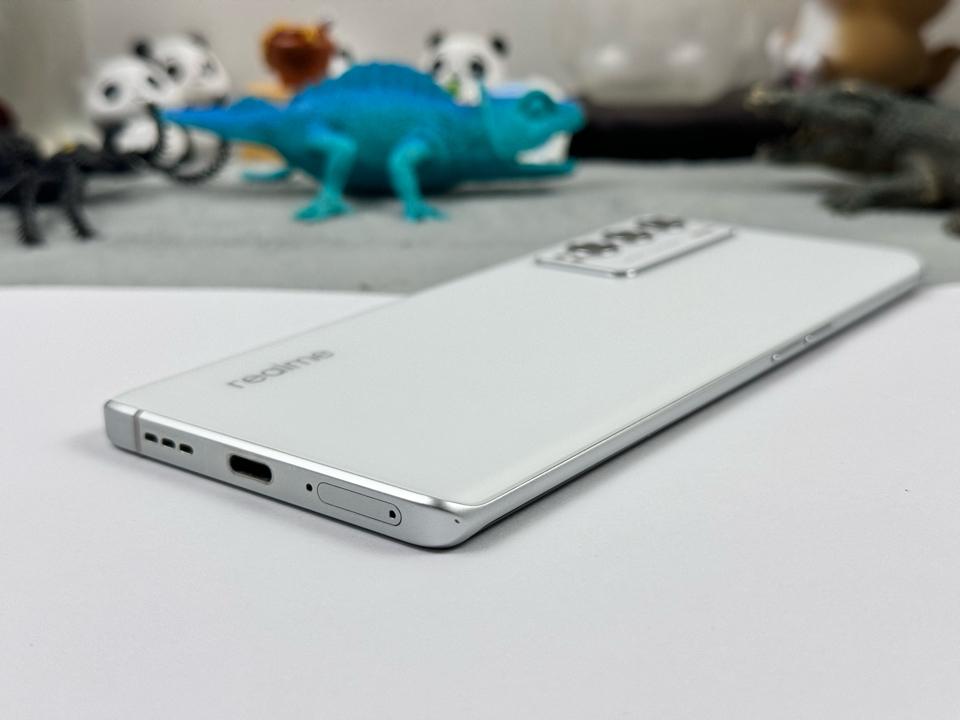 Realme GT Master Explorer Edition 8/128G - 44093-duoc-ban-tai-Điện Thoại Xanh