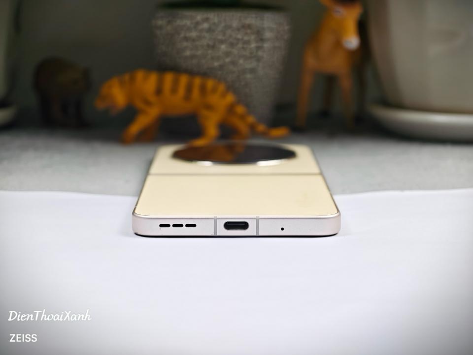 Nubia Flip 1 12/512G - 98013-duoc-ban-tai-Điện Thoại Xanh