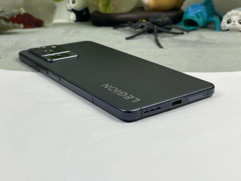 Lenovo Legion Y70 8/128G - 80635-duoc-ban-tai-Điện Thoại Xanh