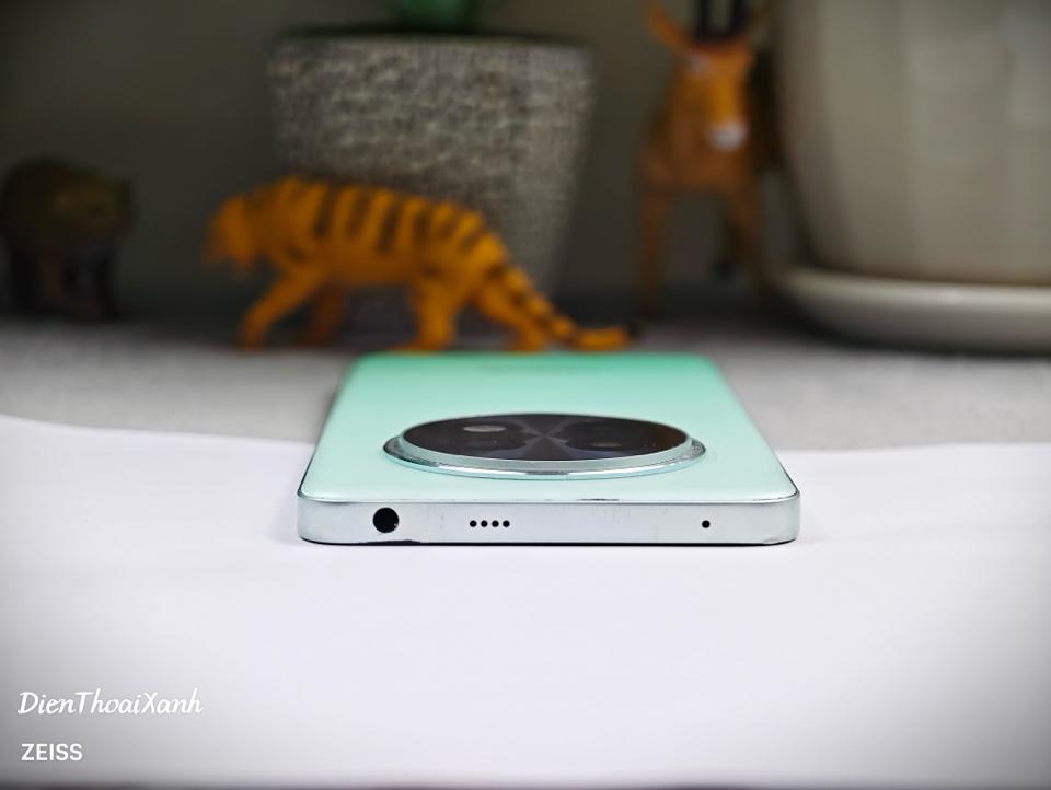 Realme 13 Pro 8/256G - 44935-duoc-ban-tai-Điện Thoại Xanh