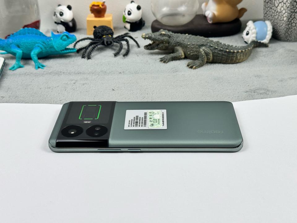 Realme GT5 12/256G - 45495-duoc-ban-tai-Điện Thoại Xanh