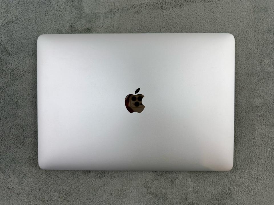 Macbook Pro 2019 16/256G 13 inch - SL416-duoc-ban-tai-Điện Thoại Xanh