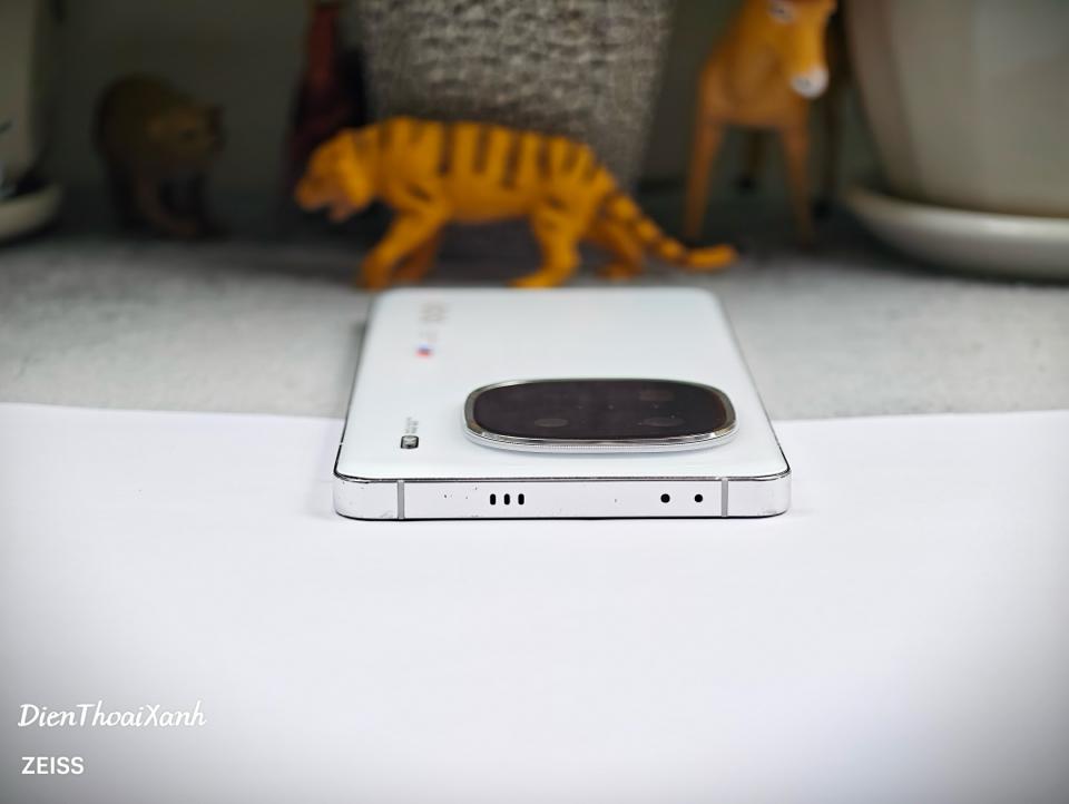 iQOO 12 16/512G - 60913-duoc-ban-tai-Điện Thoại Xanh