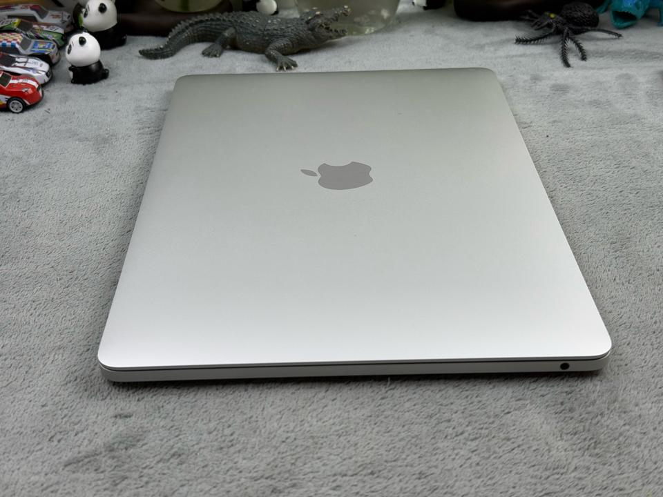 Macbook Pro 2019 16/256G 13 inch - SL416-duoc-ban-tai-Điện Thoại Xanh