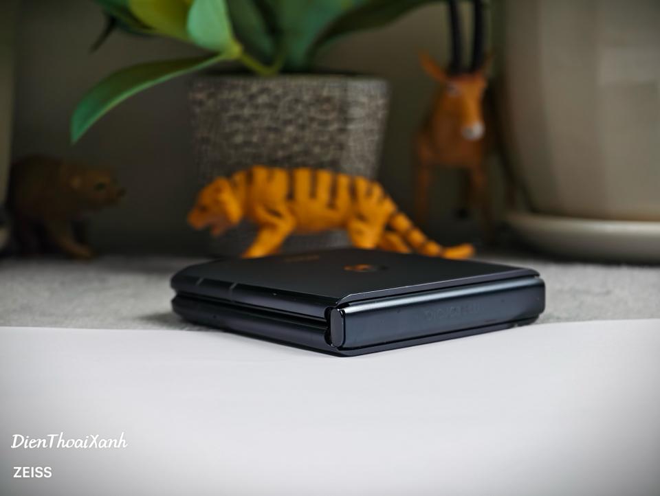 Moto Razr 2022 12/512G - 55812-duoc-ban-tai-Điện Thoại Xanh