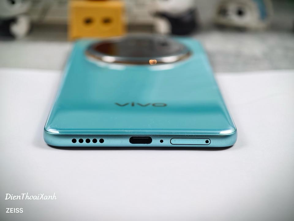 Vivo Y300 Pro 8/128G - 82136-duoc-ban-tai-Điện Thoại Xanh