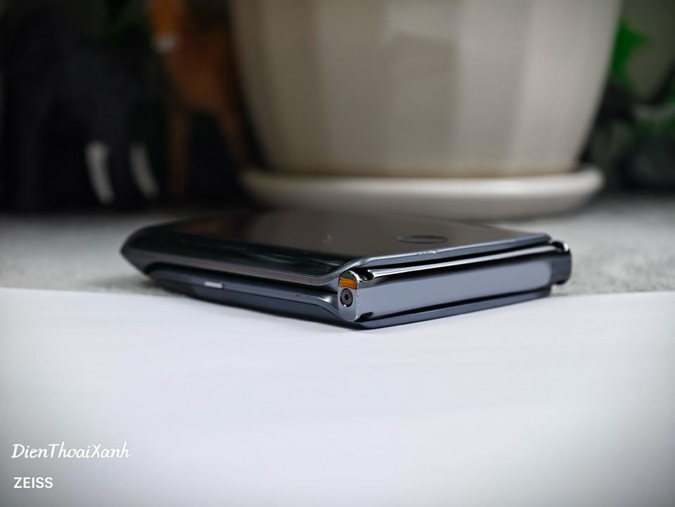 Motorola Razr 2019 8/256G - 47595-duoc-ban-tai-Điện Thoại Xanh