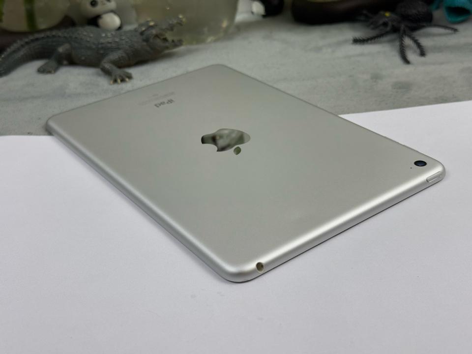 iPad Mini 4 16G - HGHKC-duoc-ban-tai-Điện Thoại Xanh