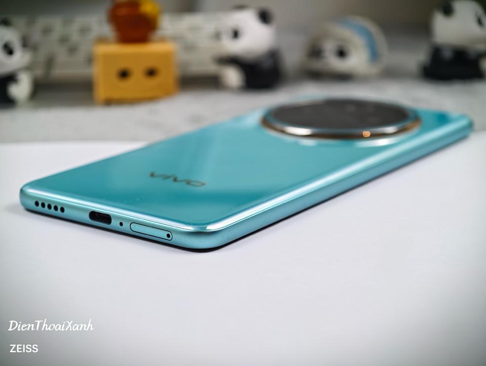 Vivo Y300 Pro 8/128G - 82136-duoc-ban-tai-Điện Thoại Xanh