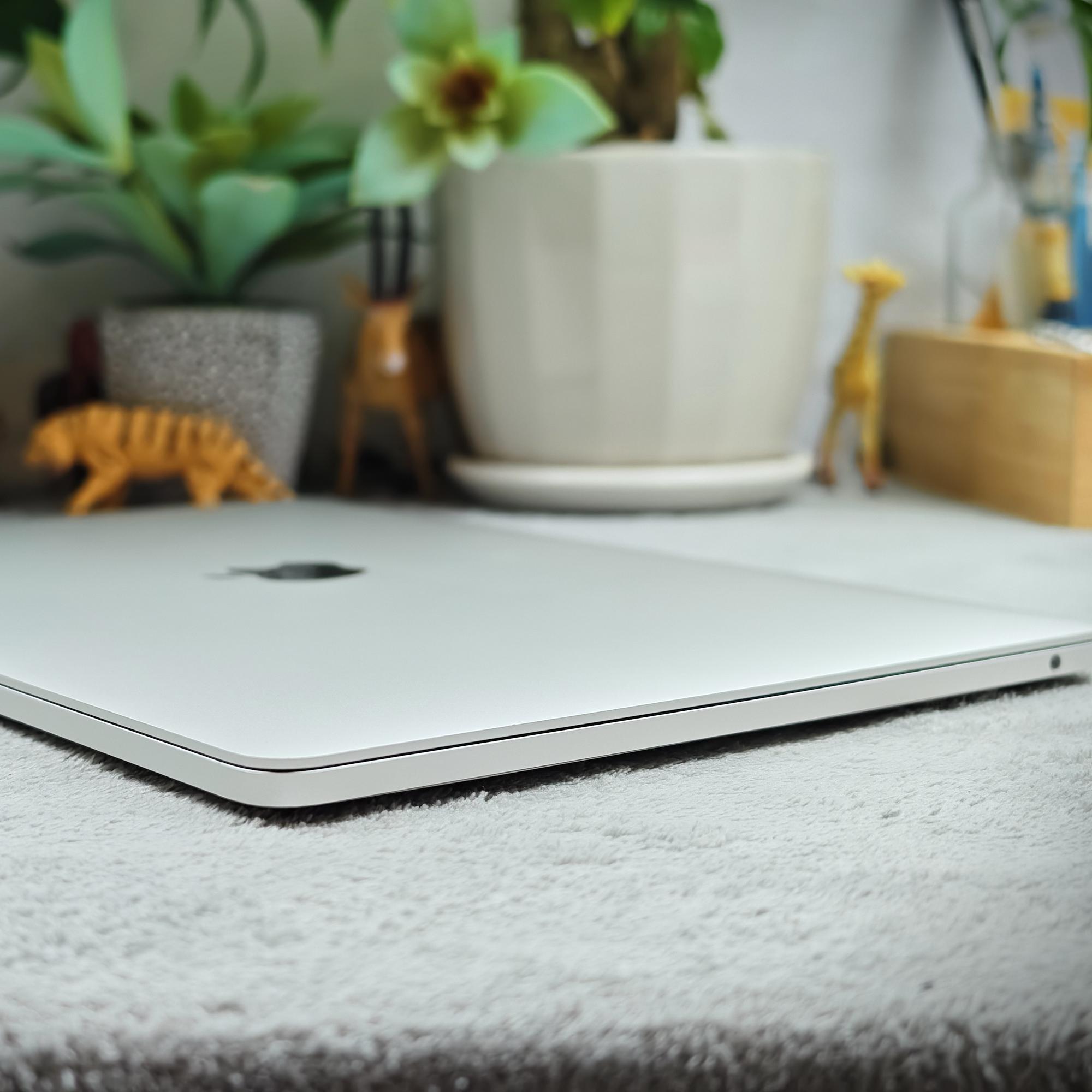 Macbook Pro 13 2017 8/128G - THV2J-duoc-ban-tai-Điện Thoại Xanh