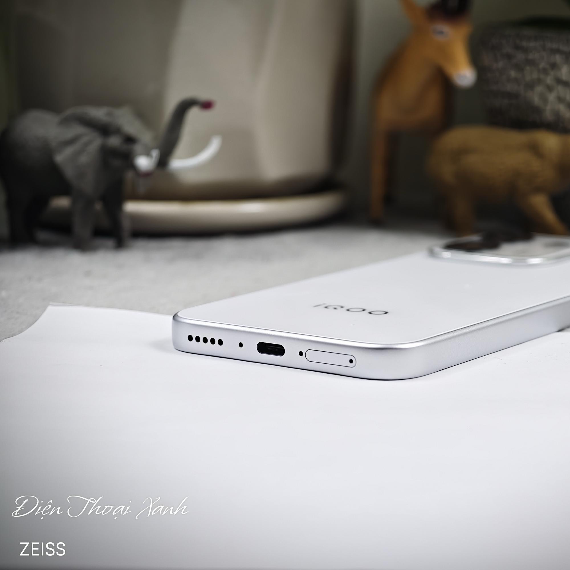 iQOO Z11s 12/256G - 86553-duoc-ban-tai-Điện Thoại Xanh