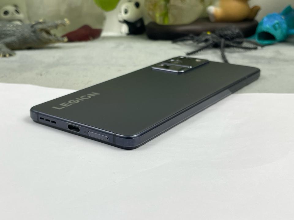 Lenovo Legion Y70 8/128G - 80635-duoc-ban-tai-Điện Thoại Xanh