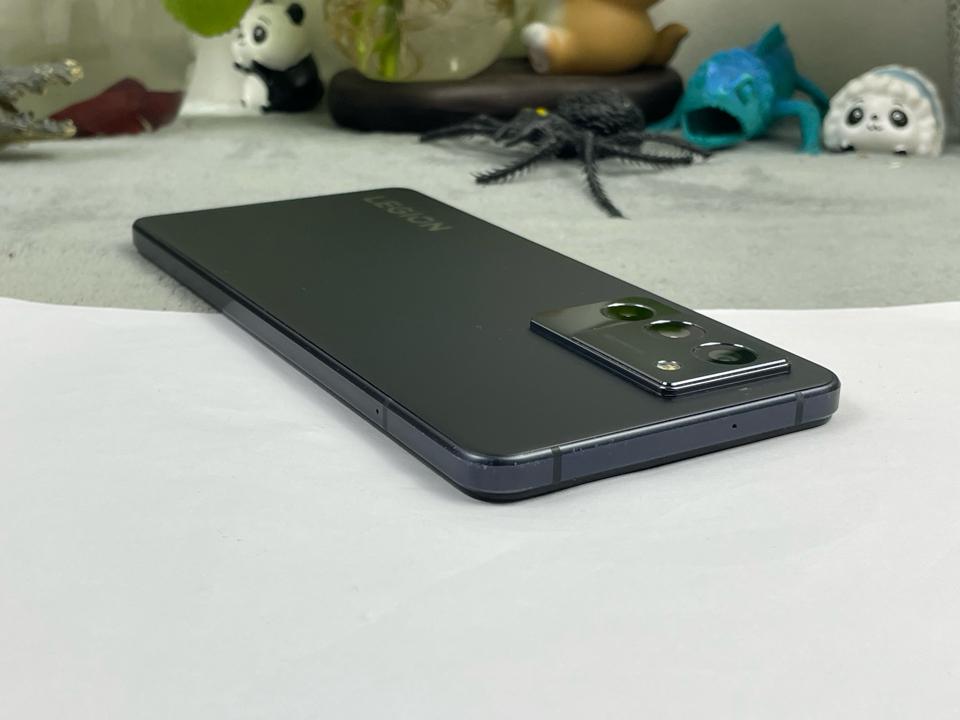 Lenovo Legion Y70 8/128G - 80635-duoc-ban-tai-Điện Thoại Xanh