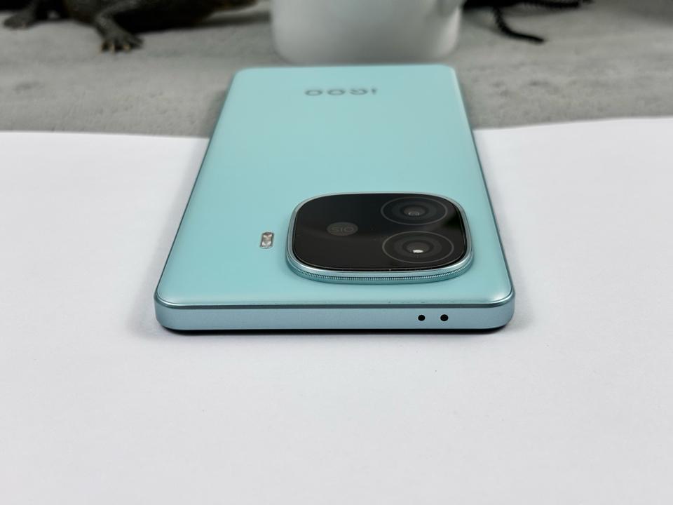 IQOO Z9 Turbo 12/256G - 67573-duoc-ban-tai-Điện Thoại Xanh