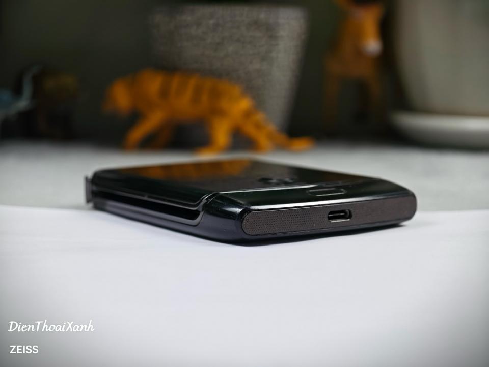 Moto Razr 2019 6/128G - 17656-duoc-ban-tai-Điện Thoại Xanh