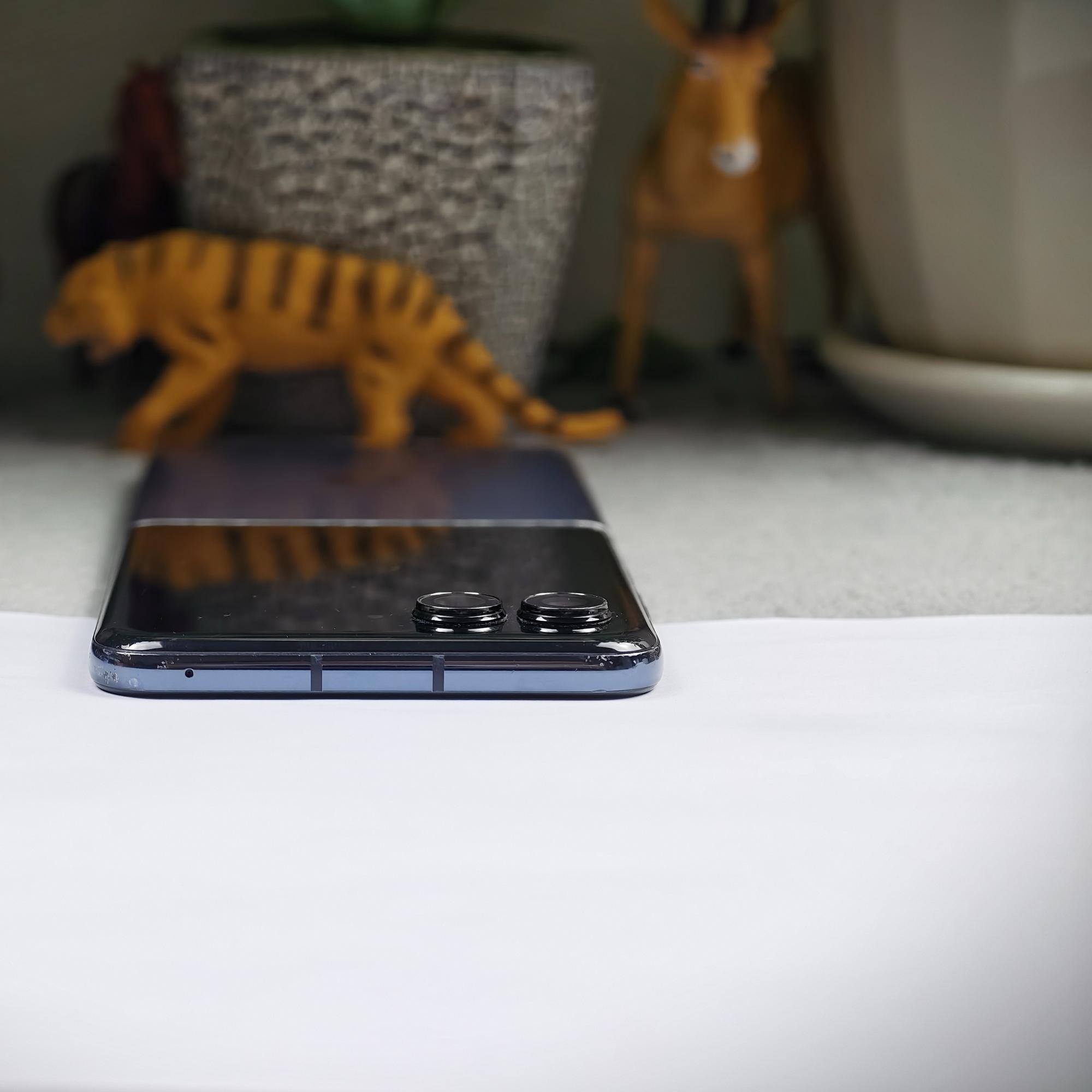 Moto Razr 50 Ultra 12/256G - 09293-duoc-ban-tai-Điện Thoại Xanh