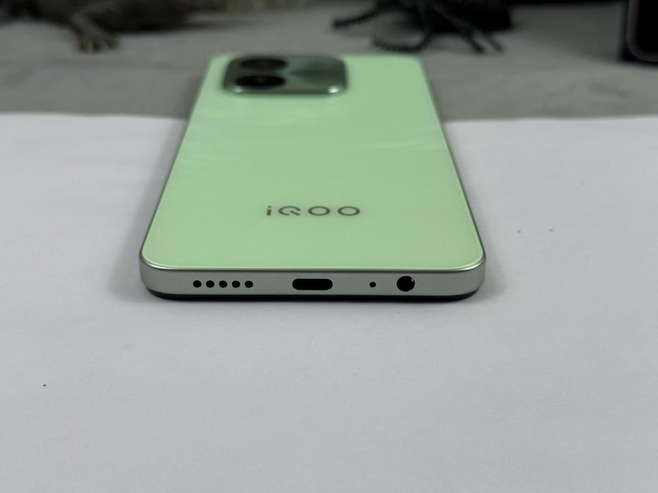 IQOO Z9x 8/128G - 69096-duoc-ban-tai-Điện Thoại Xanh