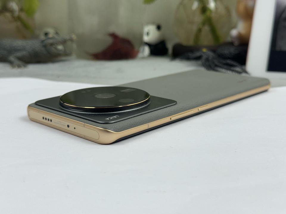 Xiaomi 12s Ultra 12/256G - -duoc-ban-tai-Điện Thoại Xanh