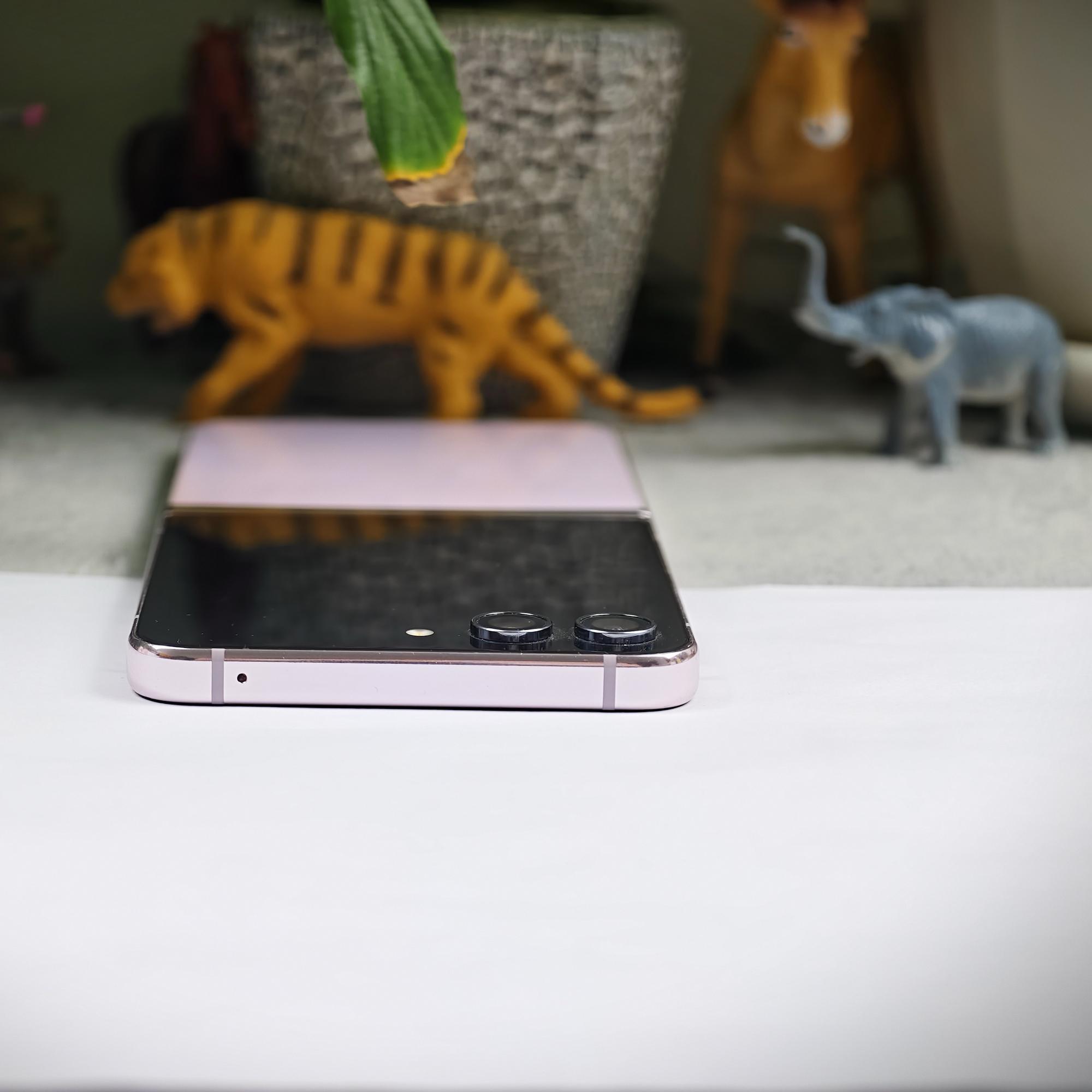 Samsung Galaxy Z Flip5 8/256G - 36492-duoc-ban-tai-Điện Thoại Xanh