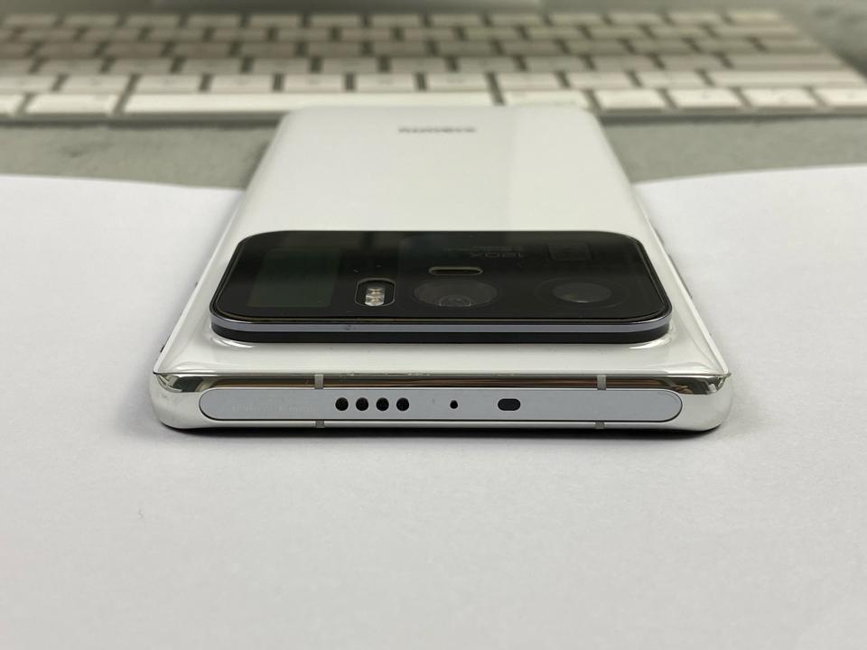 Xiaomi 11 Ultra 12/256G - (63466,35760)-duoc-ban-tai-Điện Thoại Xanh