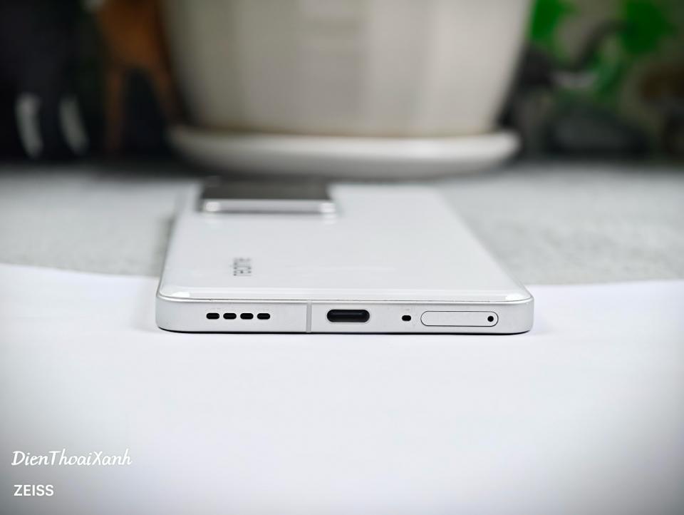 Realme GT6 12/256G - 85876-duoc-ban-tai-Điện Thoại Xanh