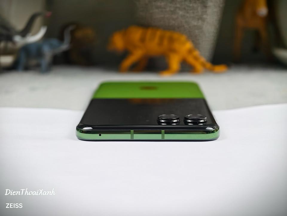 Moto Razr 50 Ultra 12/512G - 19459-duoc-ban-tai-Điện Thoại Xanh