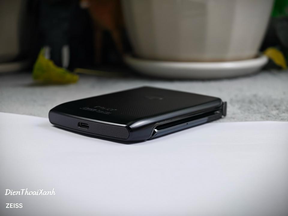 Motorola Razr 2019 6/128G - 97465-duoc-ban-tai-Điện Thoại Xanh