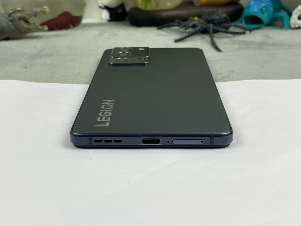 Lenovo Legion Y70 8/128G - 80635-duoc-ban-tai-Điện Thoại Xanh