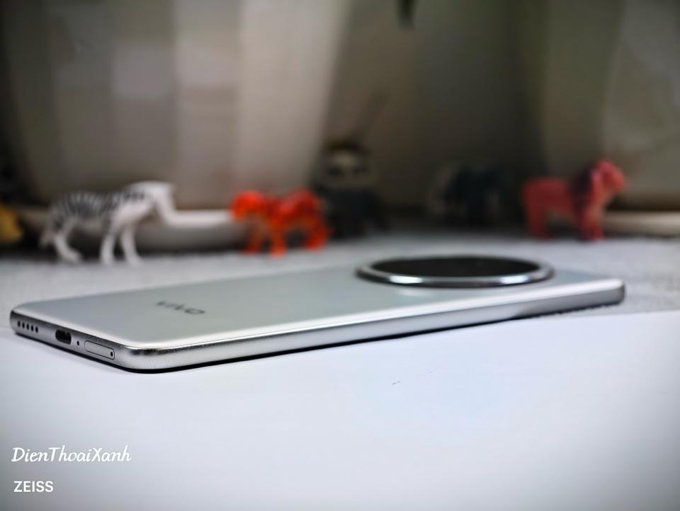 Vivo Y300 Pro 8/128G - 40133-duoc-ban-tai-Điện Thoại Xanh