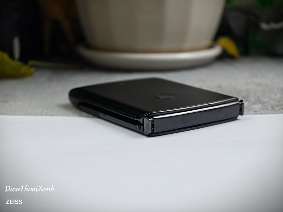 Motorola Razr 2019 6/128G - 97465-duoc-ban-tai-Điện Thoại Xanh